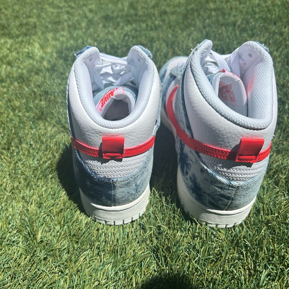 Nike High-Top Sneakers in White, Blue, and Red - New With Box - Picture 5 of 7